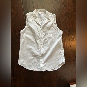 New without tags Frank & Eileen white Fiona sleeveless collared button down